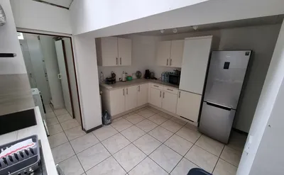 Kot (kamer in huis delen) in Luik Amercœur