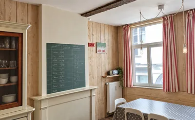 Kot (kamer in huis delen) in Namen Centrum