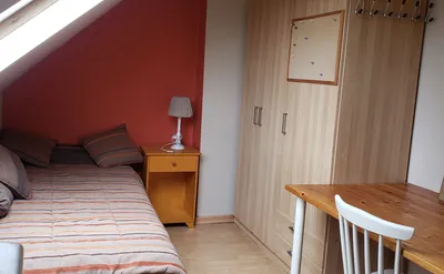 Room in student residence in Brussels Outskirts