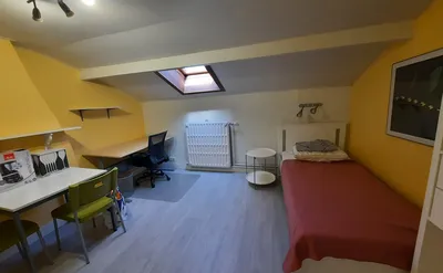 Kot in owner's house for rent in Longdoz