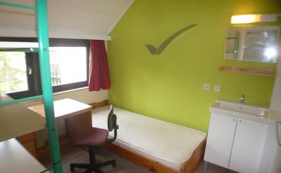 Kot/room for rent in Les Bruyères